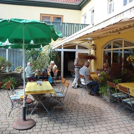 Gasthof Und Landhotel Zur Ausspanne Klipphausen Esterno foto