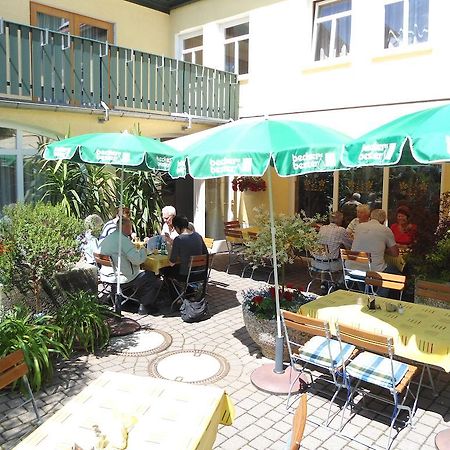 Gasthof Und Landhotel Zur Ausspanne Klipphausen Esterno foto