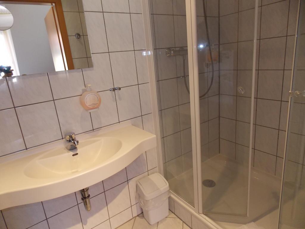 Gasthof Und Landhotel Zur Ausspanne Klipphausen Camera foto